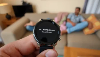 smartwatch not receiving notifications, smartwatch notification issues, smartwatch connectivity problems, do not disturb mode smartwatch, companion app troubleshooting
