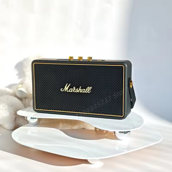 FX M18 Wireless Speaker_4 FX M18 Retro Bluetooth Speaker with Adjustable Bass