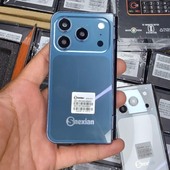 Snexan Rock Fold Mini 4K Dual Screen Keypad Mobile