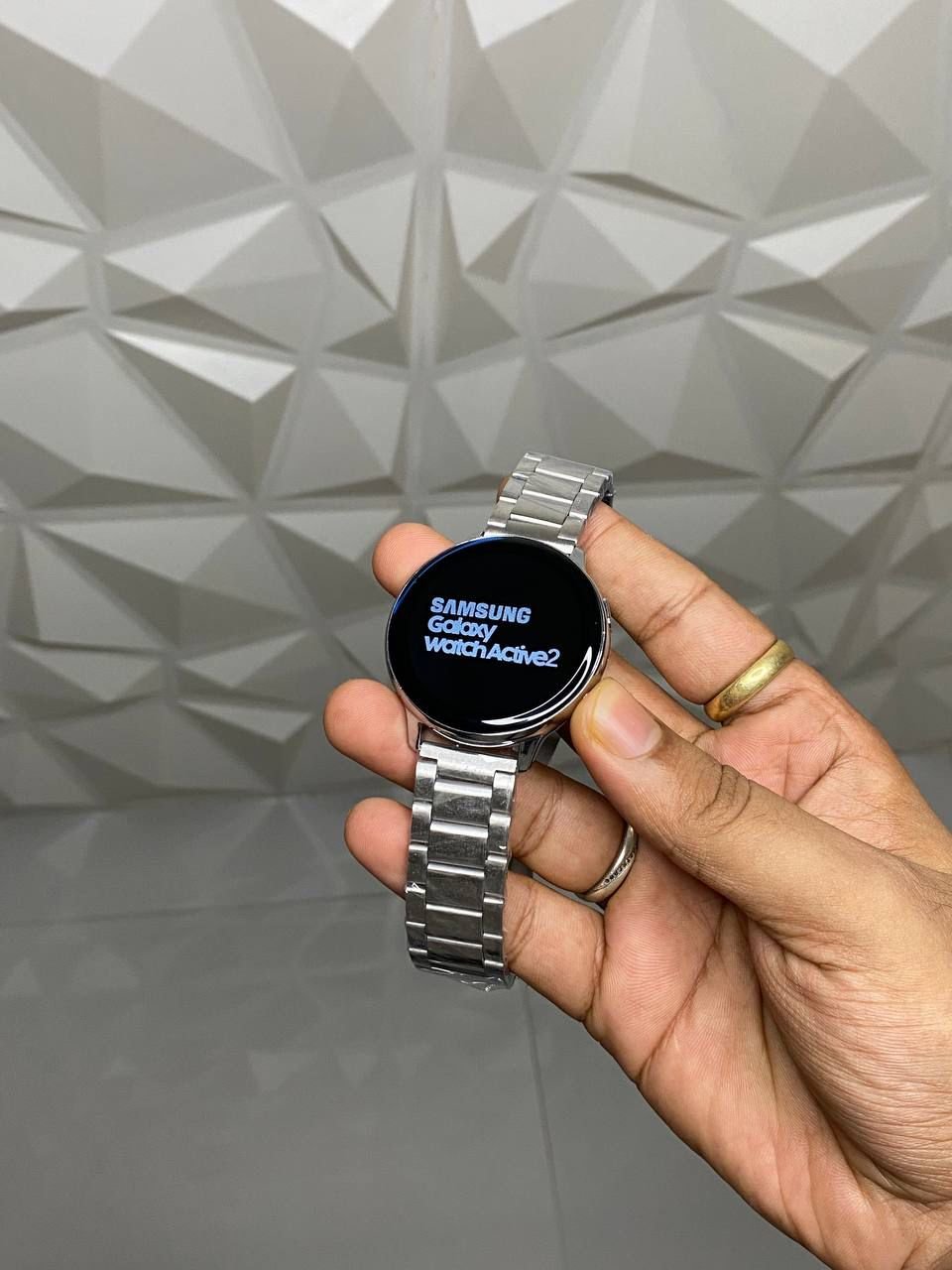 Active 2 Smartwatch Bluetooth Calling + 7 Straps