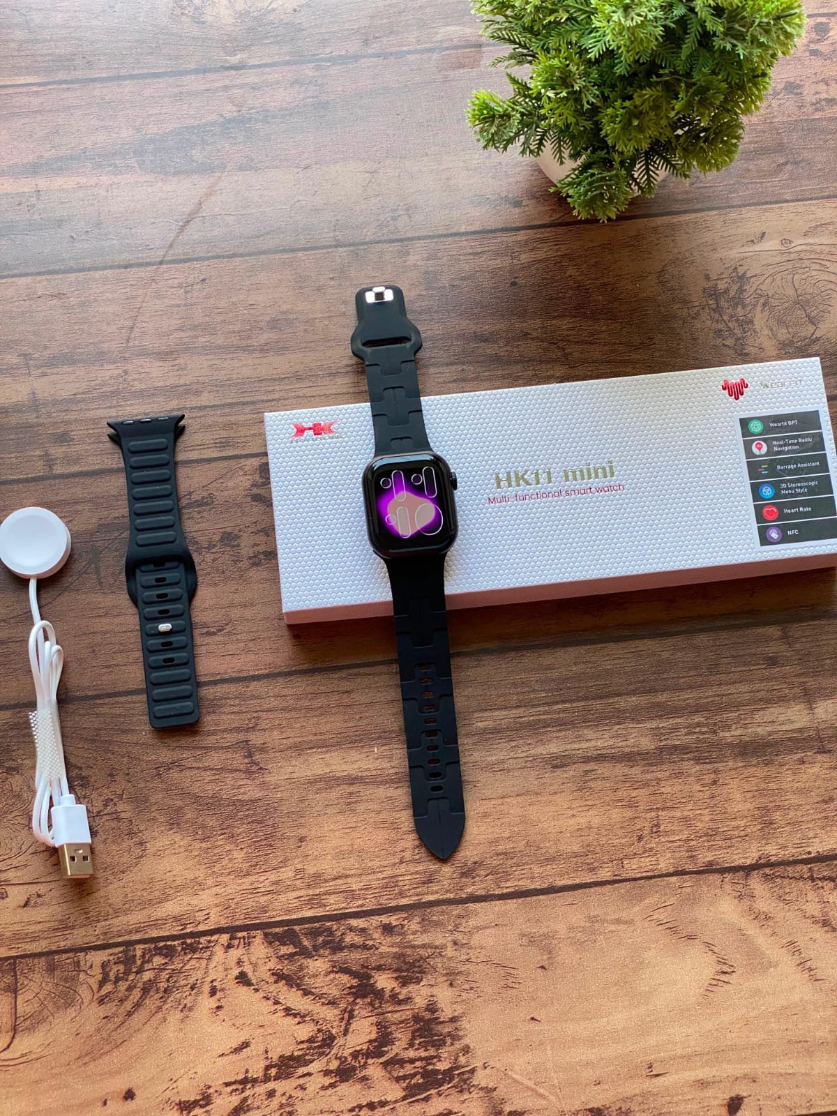 HK11 Mini Smartwatch 40mm AI & Bluetooth Calling (3) HK11 Mini Smartwatch 40mm AI & Bluetooth Calling
